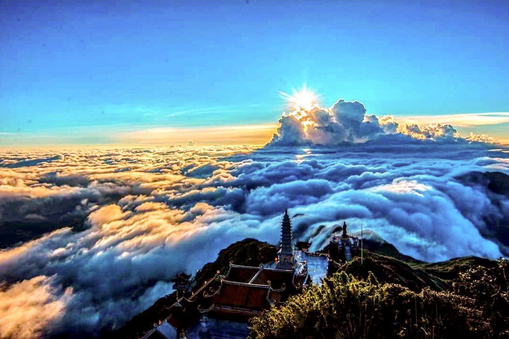 Săn biển mây trên đỉnh Fansipan