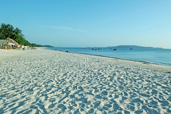 bãi biển Cô Tô